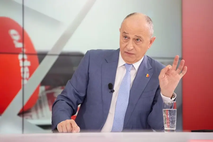 Mircea Geoană Chiar au crezut că e pentru Geoană? Situație jenantă, după mesajul afișat aseară în Superliga: „Scuze, am fost induși în eroare”