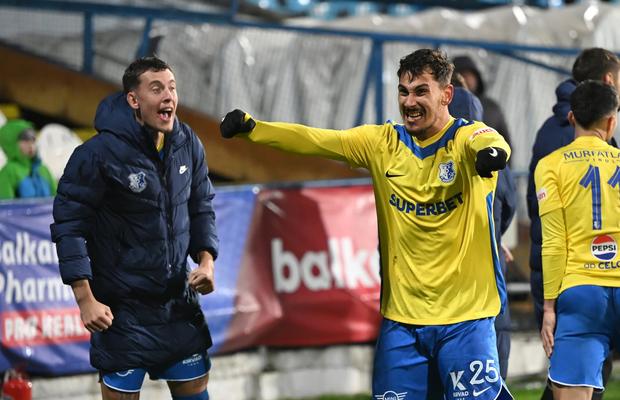 3 informații-blitz de la Farul: ultima șansă pentru fotbalistul lui Ianis Zicu, alt jucător este OUT