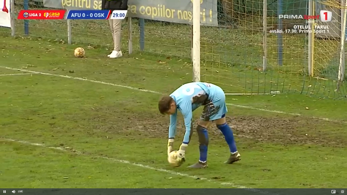 Gazonul de la CS Afumați - Sepsi / foto: capturi Prima Sport
