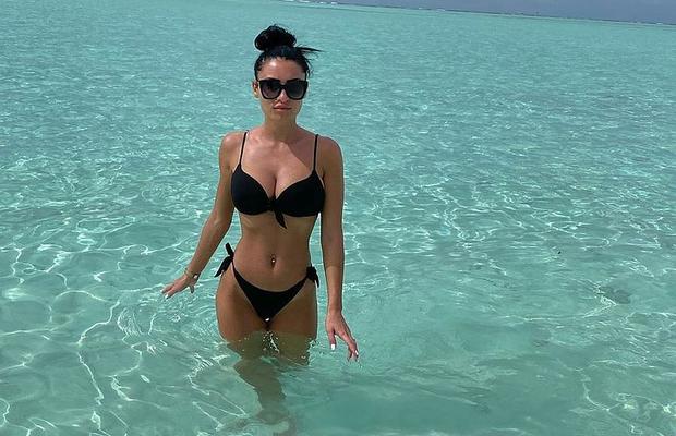 FOTO Carina, iubita lui Adi Rus, superhot în vacanța exotică! Fotografii spectaculoase din Maldive + a fost cerută de soție sub apă