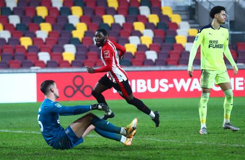 Brentford, prima semifinală de Cupa Ligii după 113 ani!
