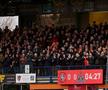 S-au apucat să demoleze cel mai ciudat stadion din Premier League » Imagini spectaculoase