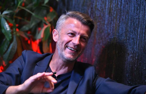 Ovidiu Burcă despre cum a devenit dinamovist: „Toți în familia mea, la derby-uri, țineau cu Steaua". De la pâinea-n țăst a bunicilor la generația MTV și social media