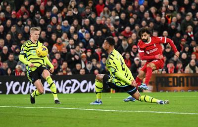 Arsenal supraviețuiește infernului de pe Anfield Road și rămâne lider în Premier League! Recordul stabilit de Salah + clasamentul ACUM