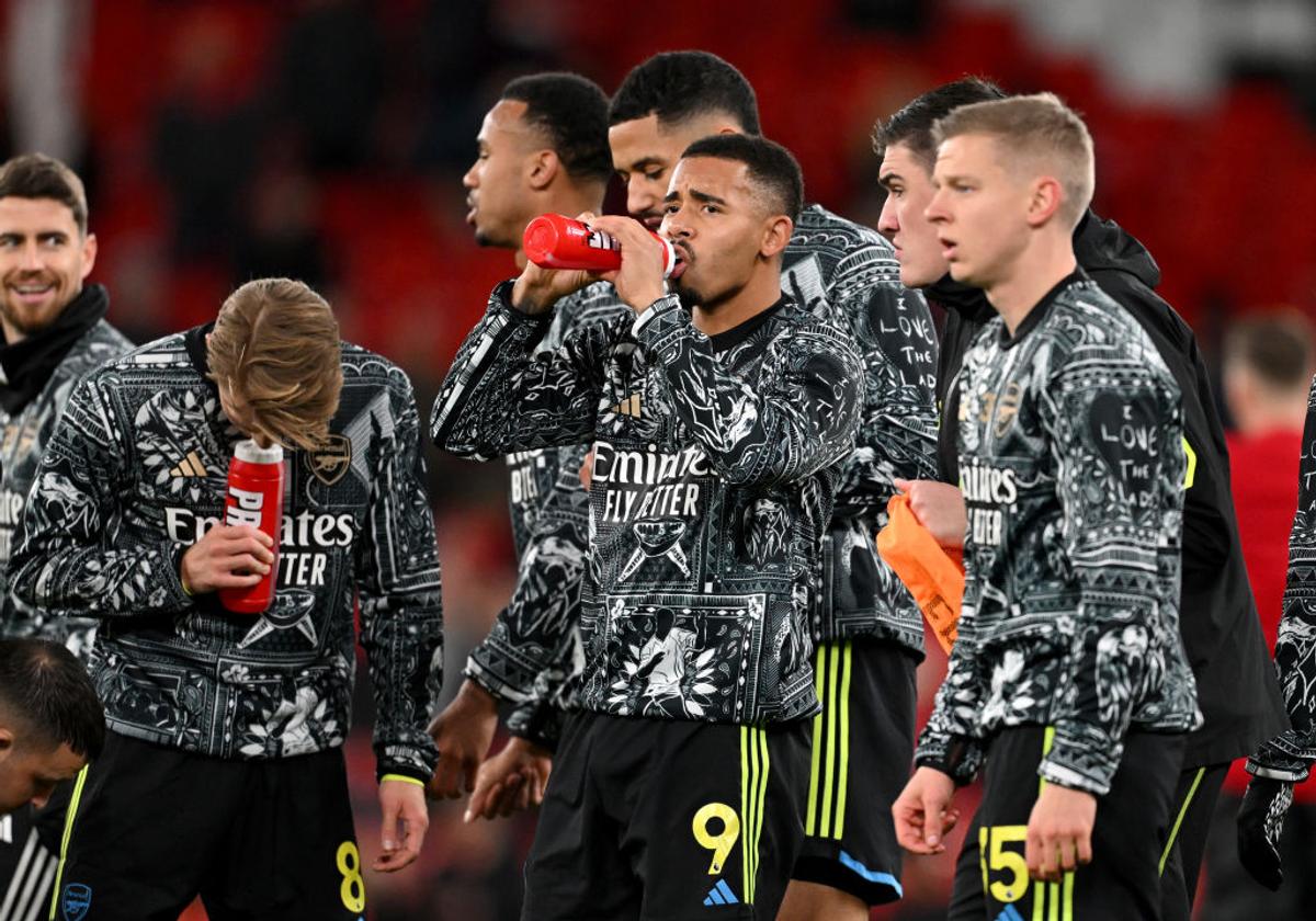 Arsenal supraviețuiește infernului de pe Anfield Road și rămâne lider în Premier League! Recordul stabilit de Salah + clasamentul ACUM