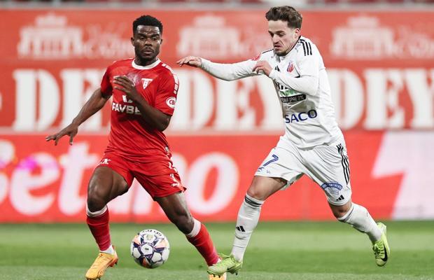 Mircea Rednic nu renunță la play-off » UTA reușește victoria cu Botoșani în ultima etapă a anului. Clasamentul ACUM
