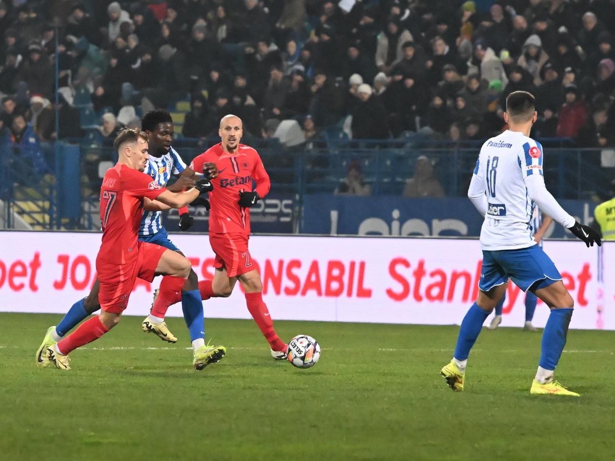 Poli Iași - FCSB 0-2 » Olaru, locomotivă spre titlu! Căpitanul roș-albaștrilor a făcut un meci mare în Copou: dublă de senzație