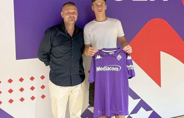 Pariu pe noul „wonderkid” din fotbalul românesc: „E senzațional copilul! Va fi mai bun decât Radu”