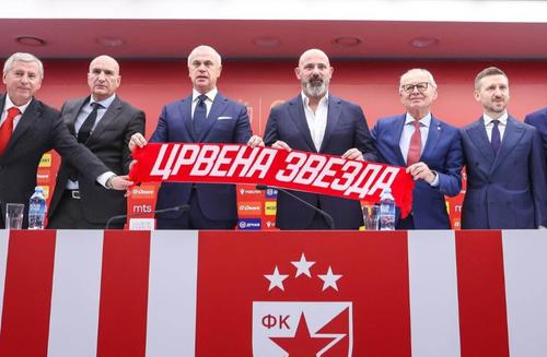 Dejan Stankovic a semnat un contract pe doi ani și jumătate cu Steaua Roșie Belgrad