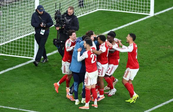 Iată semifinalele Cupei Ligii Angliei, după 16 lovituri de departajare în Arsenal - Crystal Palace! » Un fotbalist a avut o seară horror la serviciu