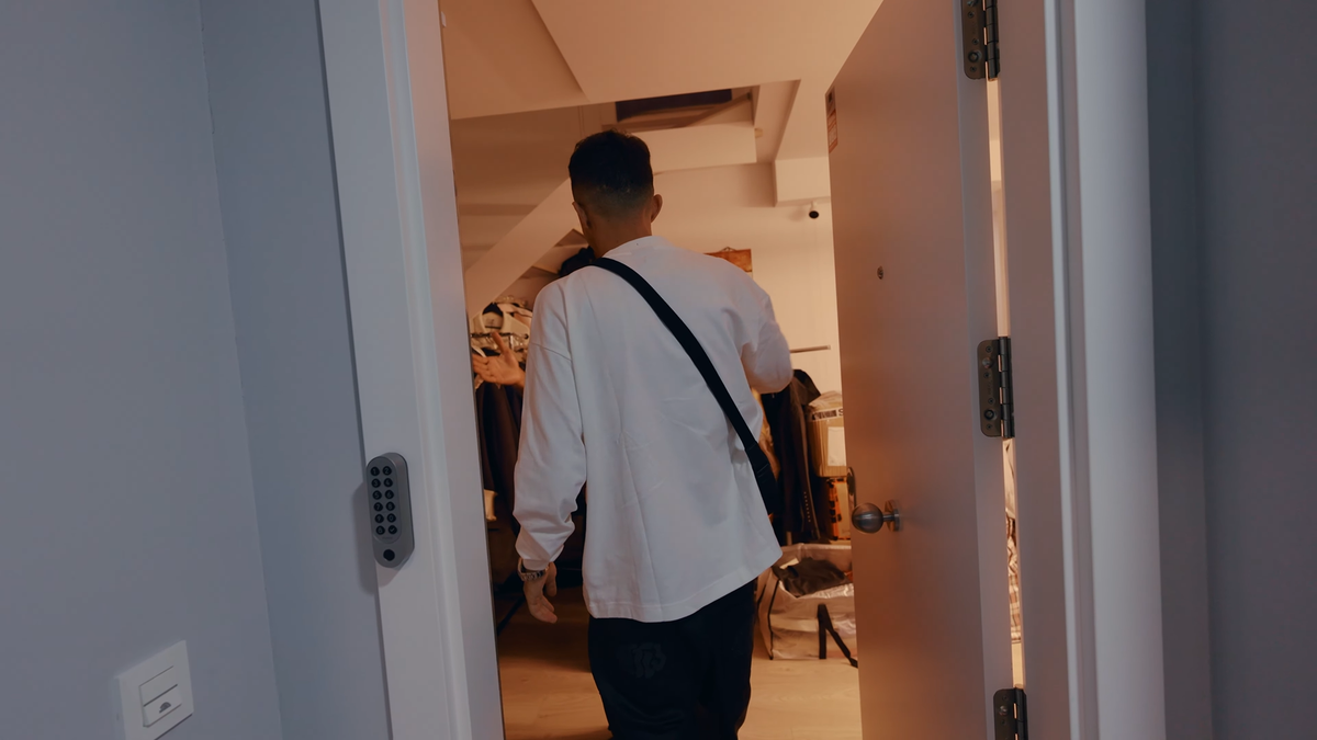 Lamine Yamal a făcut turul apartamentului