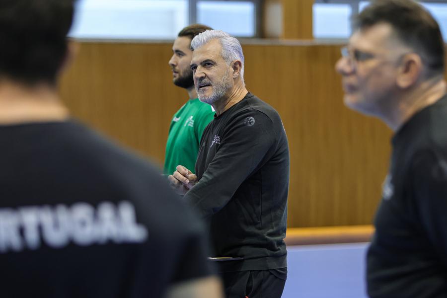 Paulo Pereira, antrenorul Portugaliei și al lui Dinamo București/Foto: portal.fpa.pt Naționala condusă de antrenorul lui Dinamo București a anunțat lotul pentru Euro 2026
