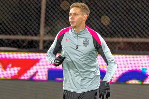Louis Munteanu // FOTO: Facebook @Fotbal Club CFR 1907 Cluj