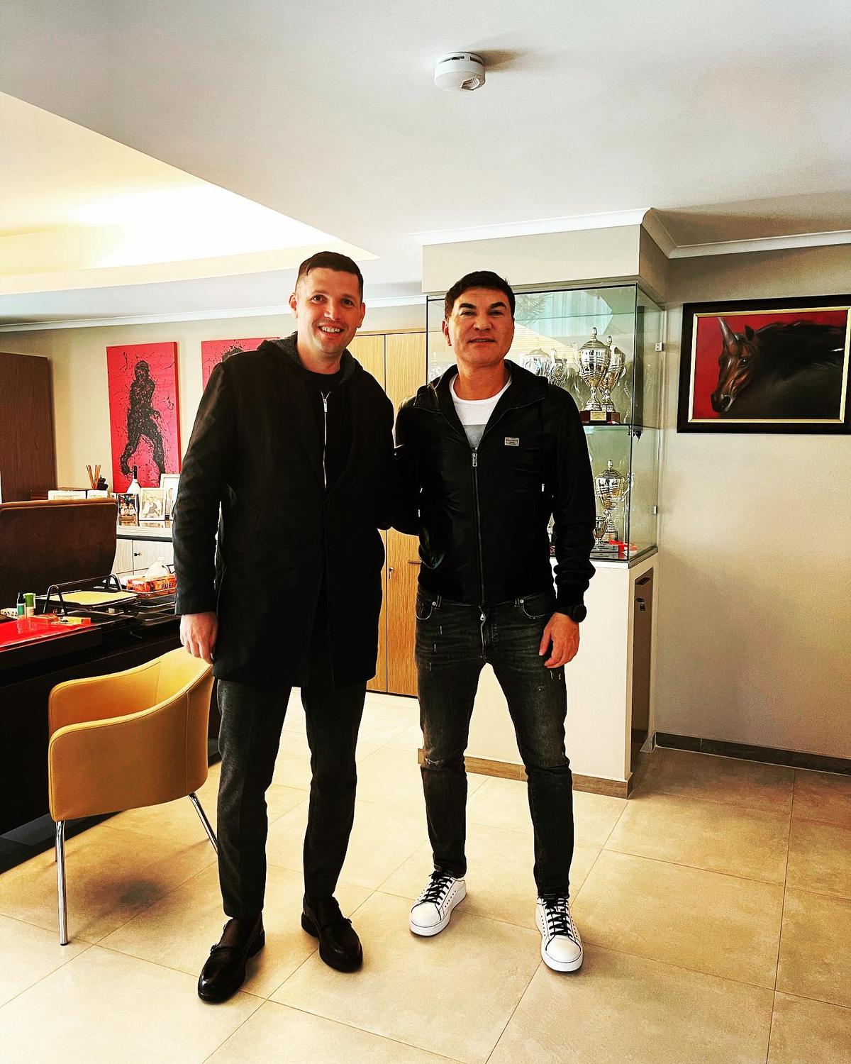 De pe loc de play-off, revelația din Liga 2 vrea promovarea în an de centenar: „Montăm și nocturna” + Ce jucători propune pentru Superliga