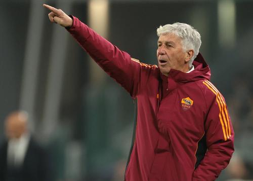 Gian Piero Gasperini așteaptă atacantul care să aducă golurile dorite la AS Roma, dar și un stoper / Foto: Imago