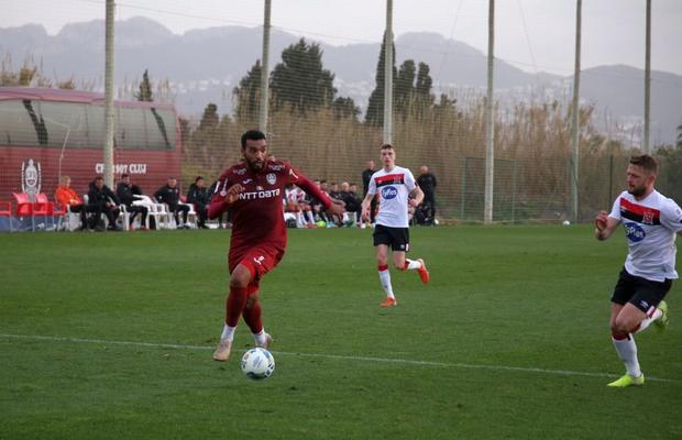 CFR - SETIF 0-1 // VIDEO A doua înfrângere pentru campioană în cantonamentul din Spania » Billel Omrani a ieșit accidentat