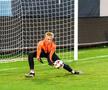 CFR CLUJ // Otto Hindrich, liceanul din poartă » Primește temele pe WhatsApp și le face seara, în cantonament