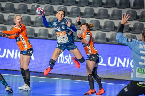Itana Grbici în acțiune la partida cu Odense FOTO EHF