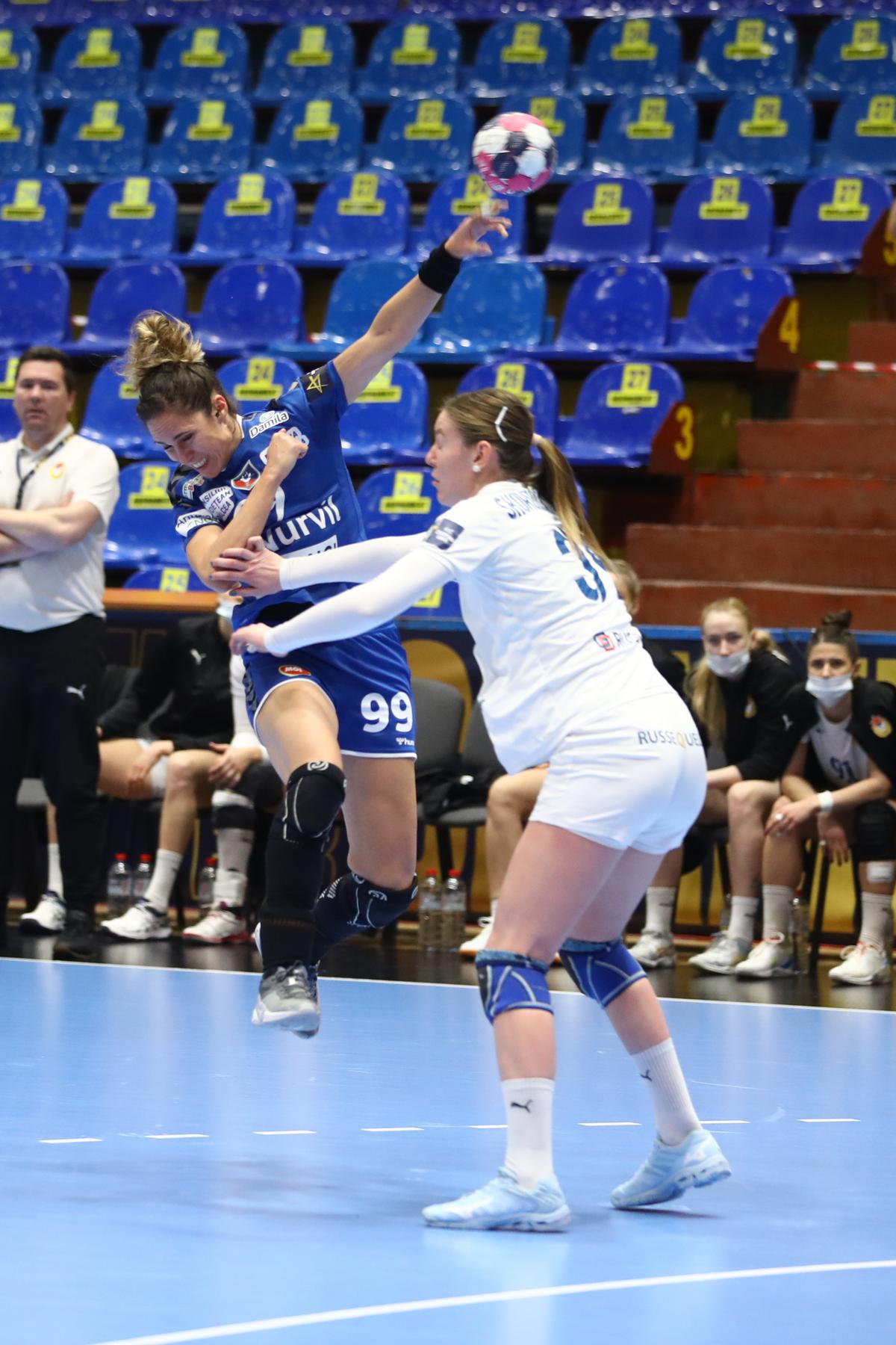SCM Rm. Vâlcea - ȚSKA Moscova 24-24 / FOTO: Marius Ionescu