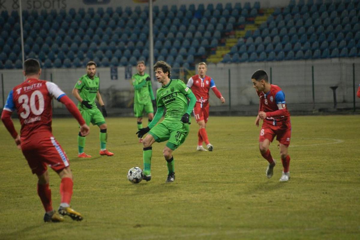 FC Botoșani - Dinamo 4-0. VIDEO + FOTO „Câinii”, demoLAȚI în Moldova » „Rebelul” Keyta a revenit în stil mare! Clasamentul ACUM