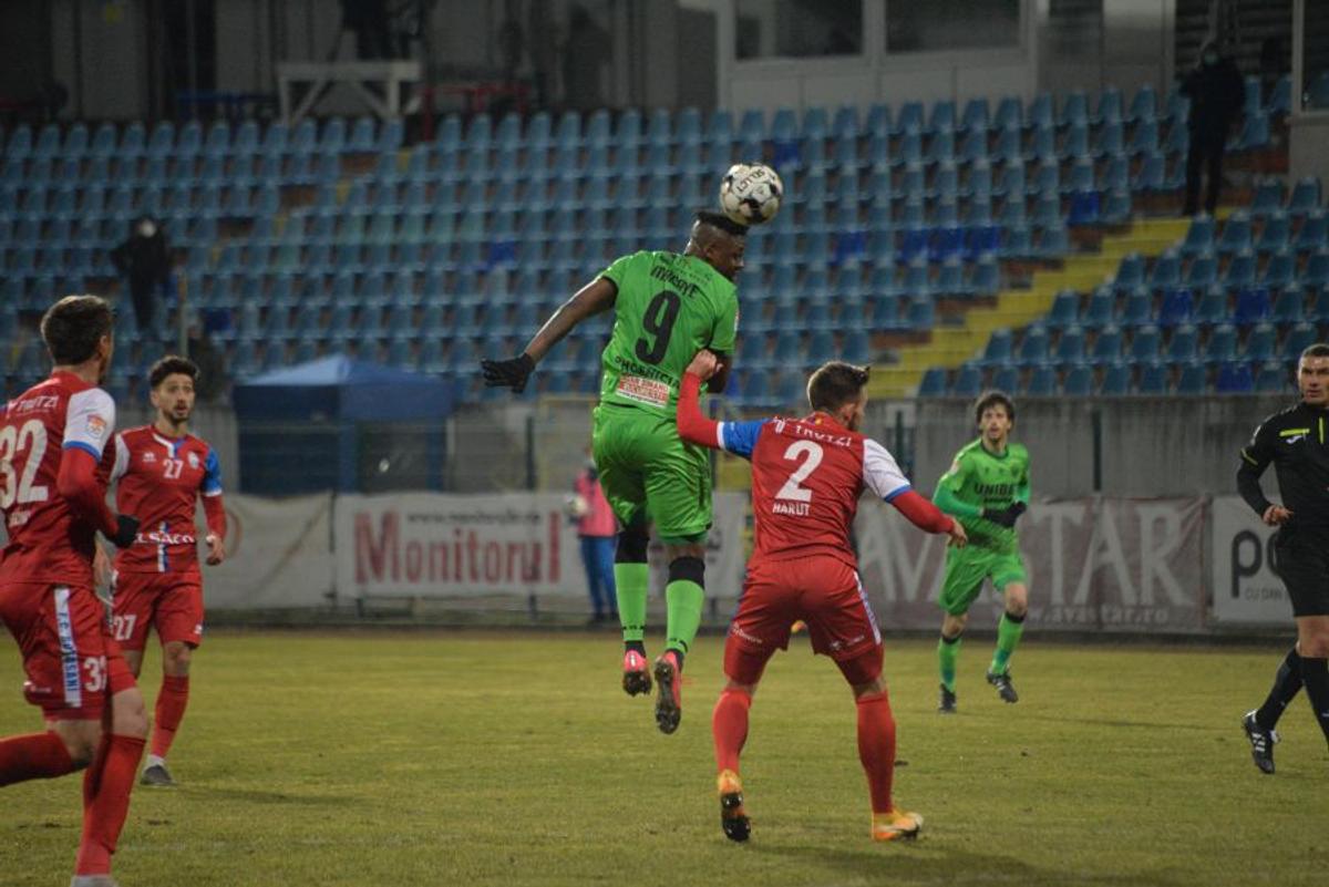 FC Botoșani - Dinamo 4-0. VIDEO + FOTO „Câinii”, demoLAȚI în Moldova » „Rebelul” Keyta a revenit în stil mare! Clasamentul ACUM