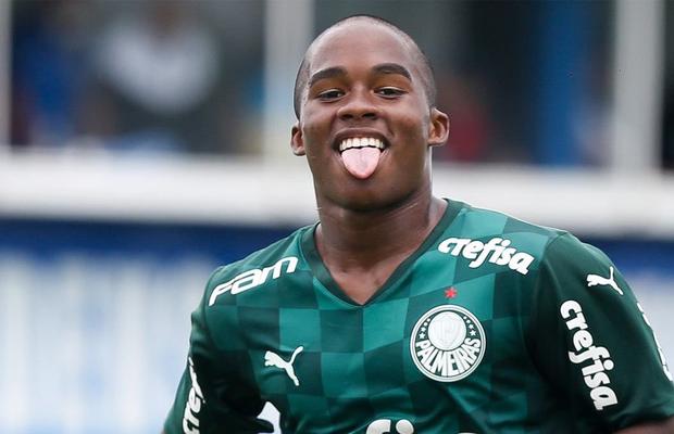 Barcelona și Real Madrid, în „război” pentru noua perlă a fotbalului brazilian