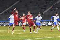 Un fan Hertha a vrut să-și ajute echipa în meciul cu Bayern Munchen, dar mai rău a încurcat-o!