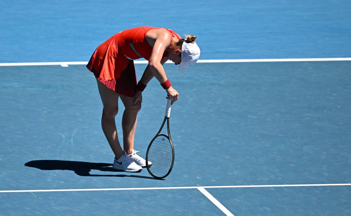 Prima reacție a Simonei Halep după eliminarea de la Australian Open: „Mi-a fost rău, am amețit la un moment dat”