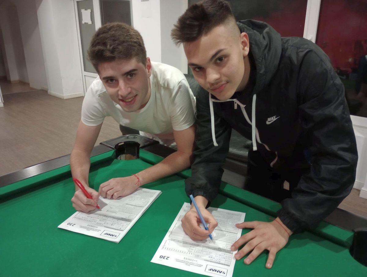 Fotbaliștii lui Dinamo au completat formularele 230