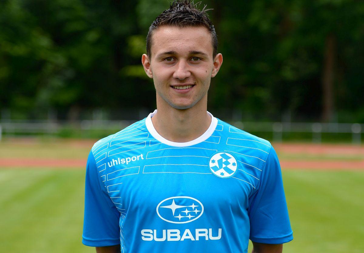 Cine e românul de 28 de ani care a debutat în Bundesliga » A jucat în înfrângerea usturătoare a lui Schalke, 1-6 cu Leipzig