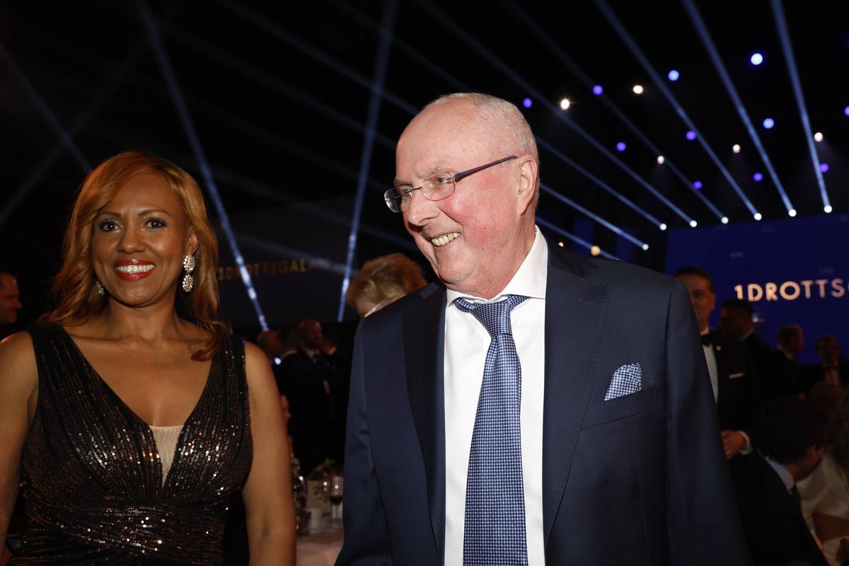 Piele de găină! » Henrik Larsson și o sală întreagă în lacrimi în momentul apariției pe scenă a lui Sven-Goran Eriksson, bolnav în stadiu terminal
