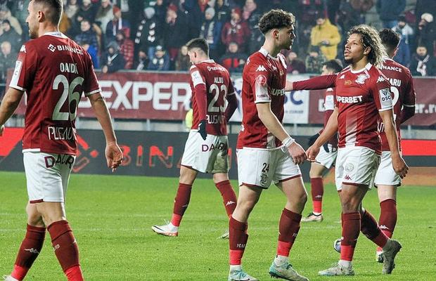 Decizia importantă anunțată de Rapid astăzi în privința transferurilor