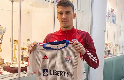 Oțelul a transferat de la Universitatea Craiova! A semnat pe un an și jumătate și a intrat în programul lui Dorinel Munteanu