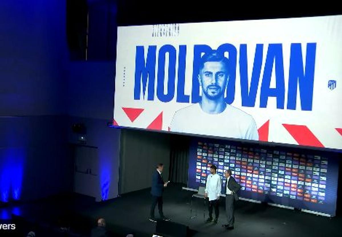 Horațiu Moldovan, prezentat în stil mare la Atletico, alături de legende și zeci de jurnaliști » Cum i s-a adresat lui Oblak: „Dânsul e idolul meu!” + ce i-a transmis Simeone