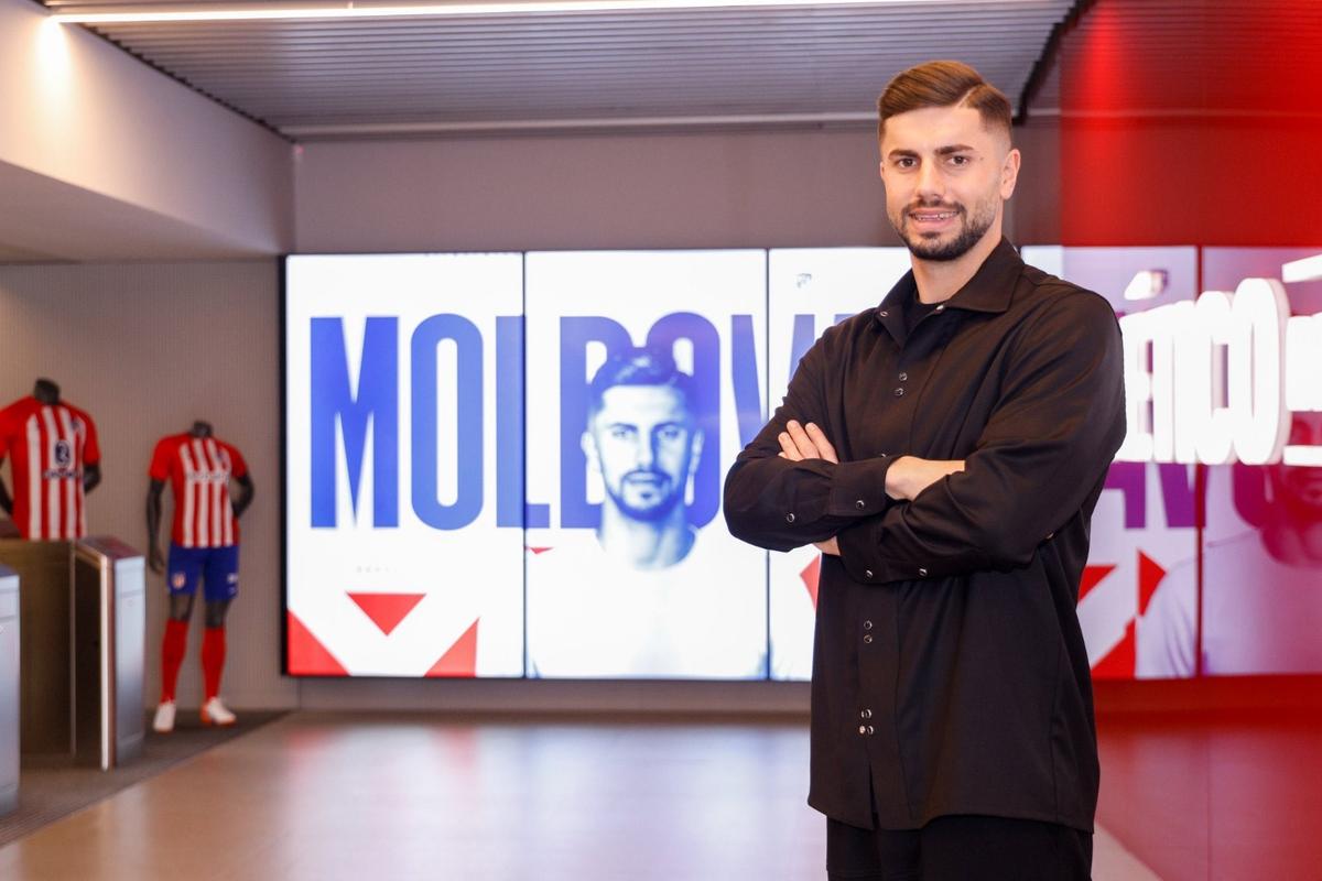 Horațiu Moldovan, prezentat în stil mare la Atletico, alături de legende și zeci de jurnaliști » Cum i s-a adresat lui Oblak: „Dânsul e idolul meu!” + ce i-a transmis Simeone