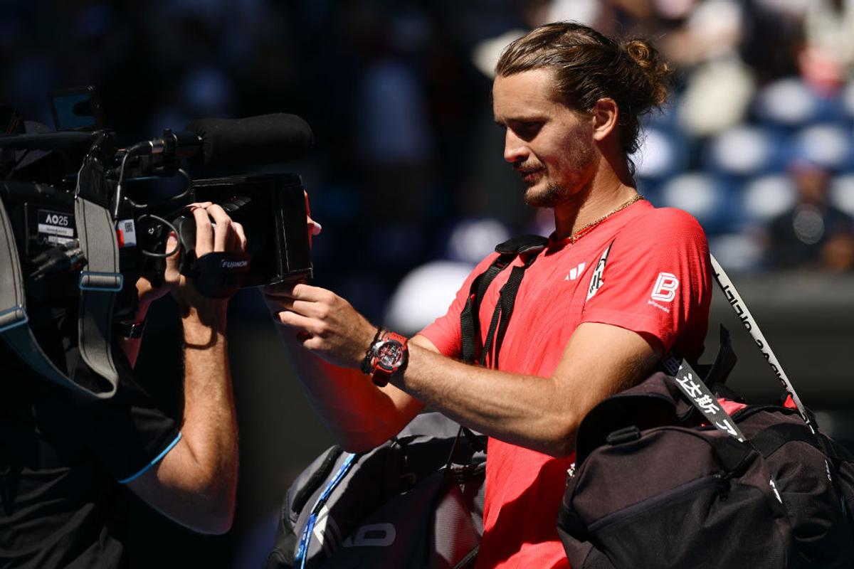 Novak Djokovic s-a retras de la Australian Open 2025: a părăsit terenul într-un cor de fluierături