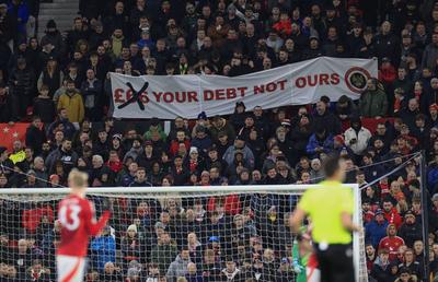 Conflict violent la Manchester United - Rangers » Suporterii celor două echipe s-au luat la bătaie: de unde a pornit totul