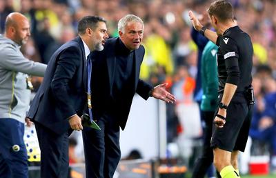 „Trebuie să vorbim despre VAR” » Jose Mourinho, după 0-0 cu Lyon: „Greșelile arbitrilor de pe teren sunt acceptabile, nu și din cabină”