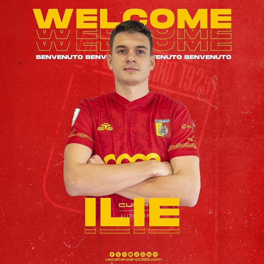 Rareș Ilie, prezentat la Catanzaro/ foto Instagram @Catanzaro Rareș Ilie, prezentat oficial la noua echipă » A schimbat campionatul