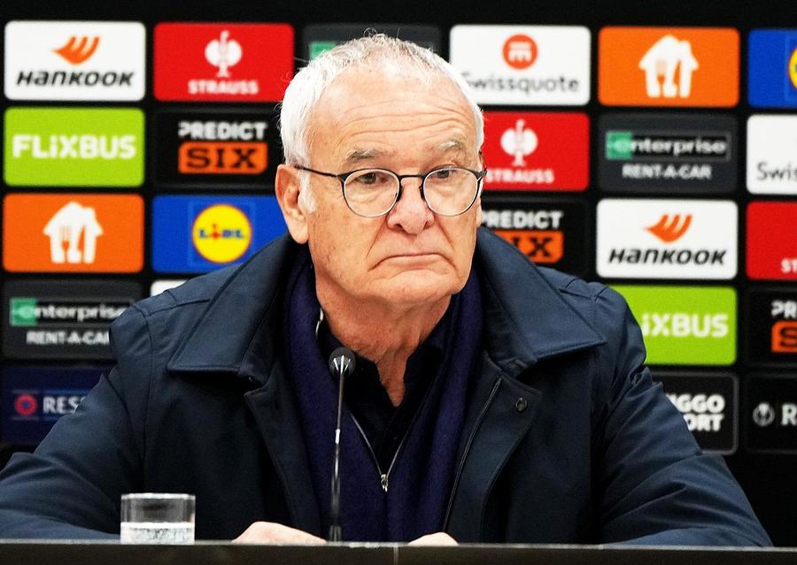 Claudio Ranieri a fost antrenorul lui AS Roma în sezonul trecut / Foto: Guliver/Gettyimages Gasperini a șocat la conferința de presă a Romei » Antrenorul a plecat în lacrimi și a lovit ușa cu piciorul!