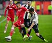 Cătălin Cîrjan (Dinamo) în duel cu Alex Chipciu (U Cluj). Foto: Cristi Preda (GSP)