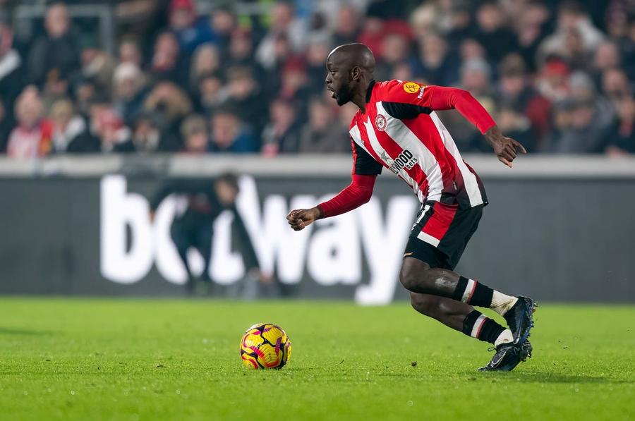 Yoane Wissa (Brentford) traversează un sezon bun în Premier League Foto: Imago Images De cascadorii râsului! Alergat de impresar cu foaia din contract » A fost la 30 de secunde să rateze transferul în Premier League!