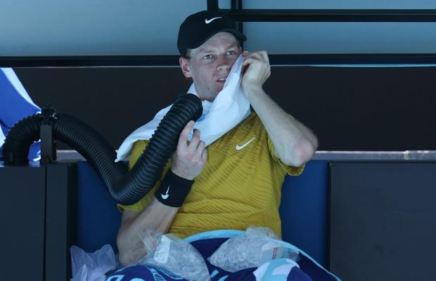 Jannik Sinner și istoricul reacțiilor la căldura extremă » Patru episoade îngrijorătoare în decursul unui an
