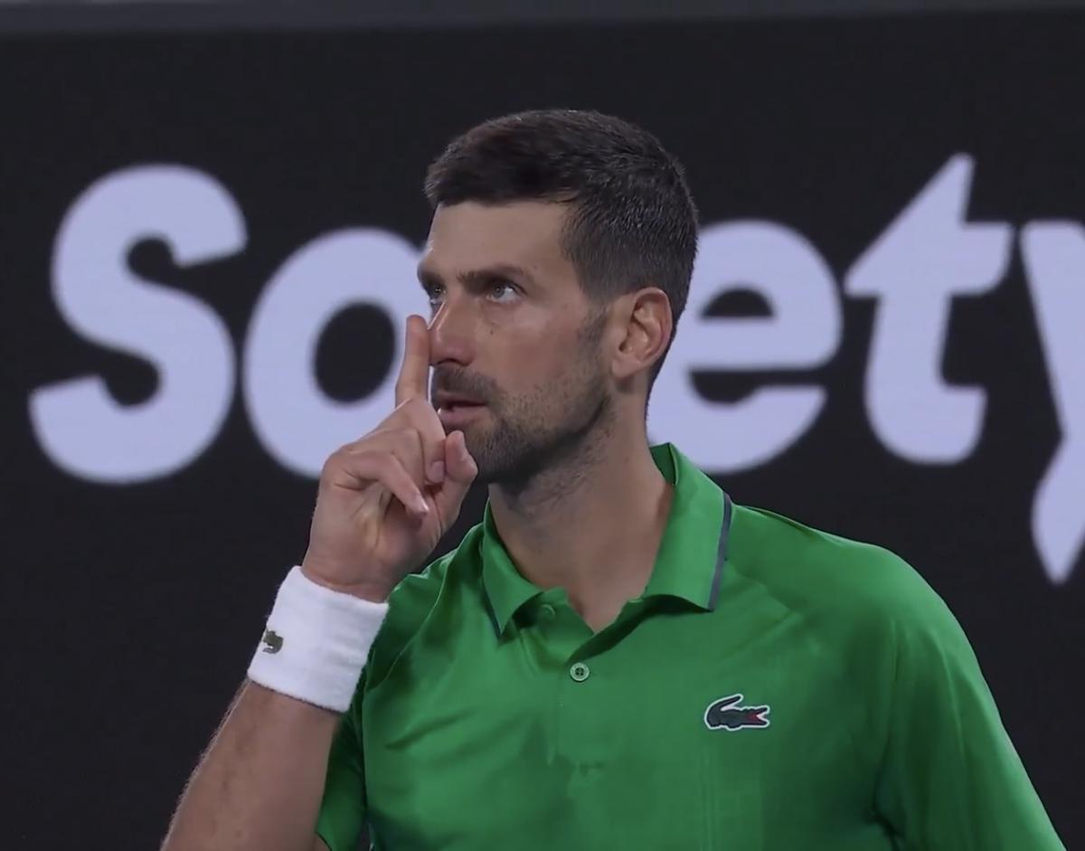 Gestul făcut de Novak Djokovic după ce s-a calificat în optimile de la Australian Open