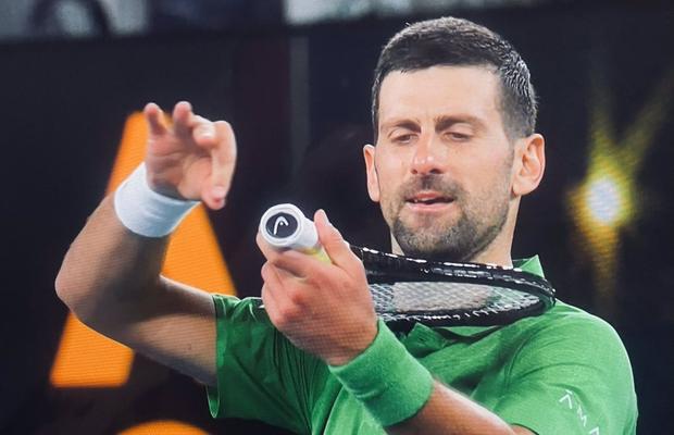 Apostrofat în timpul meciului, Novak Djokovic a refuzat sa aplaude publicul după calificarea în optimi: „Taci odată, du-te dracului!”