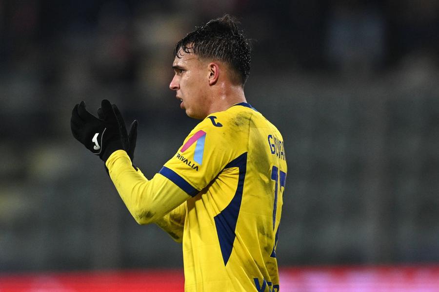 Giovane a marcat pentru Hellas Verona în partidele cu Inter, Parma și Atalanta / Foto: Imago Napoli anunță primul transfer din 2026 » Achiziția de 20 de milioane € va fi în lotul pentru derby-ul cu Juventus