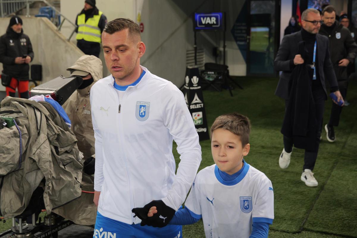 Universitatea Craiova revine pe primul loc în Superliga » Rezultatul o ajută enorm și pe FCSB: clasamentul ACUM