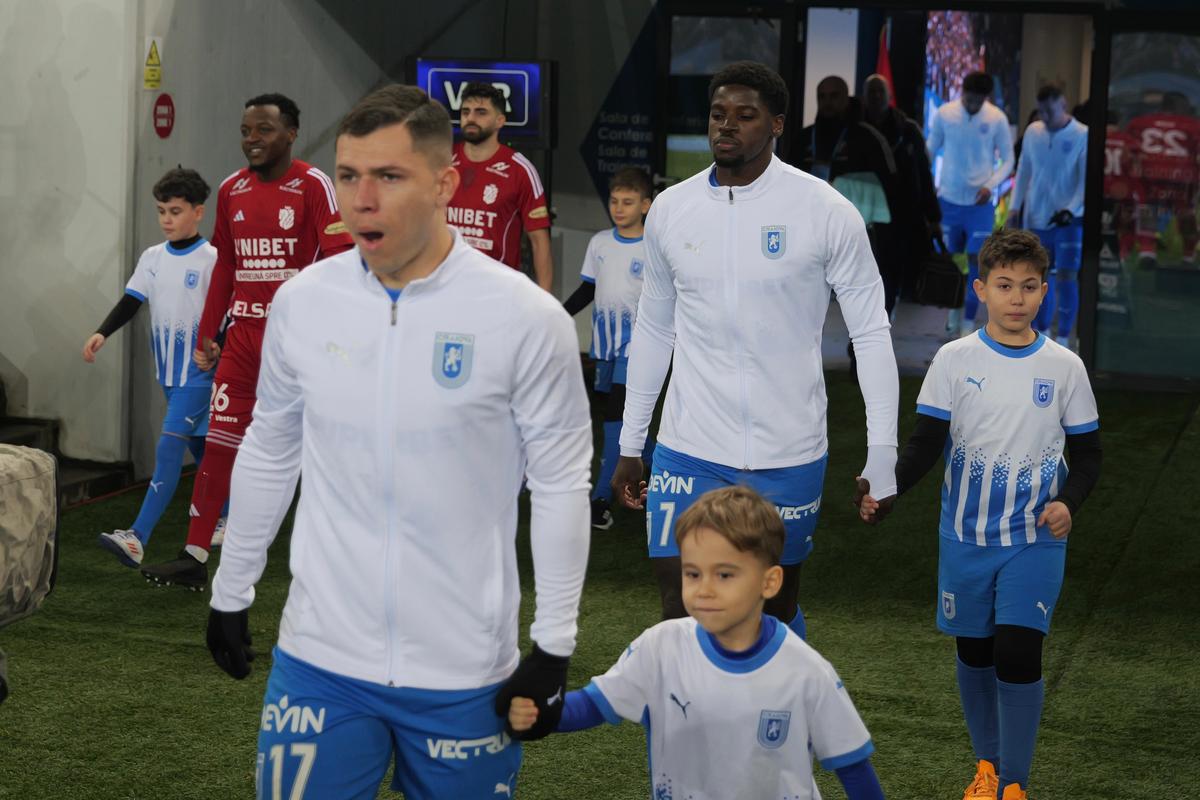 Universitatea Craiova revine pe primul loc în Superliga » Rezultatul o ajută enorm și pe FCSB: clasamentul ACUM