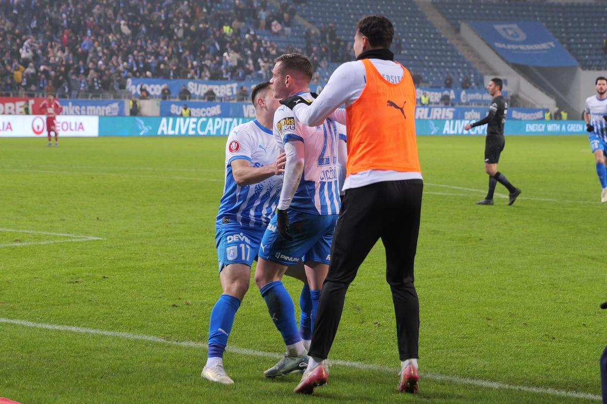 Universitatea Craiova revine pe primul loc în Superliga » Rezultatul o ajută enorm și pe FCSB: clasamentul ACUM