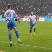 Alexandru Cicâldău și Carlos Mora în Universitatea Craiova - FC Botoșani // foto: Andrei Furnigă (GSP.ro)